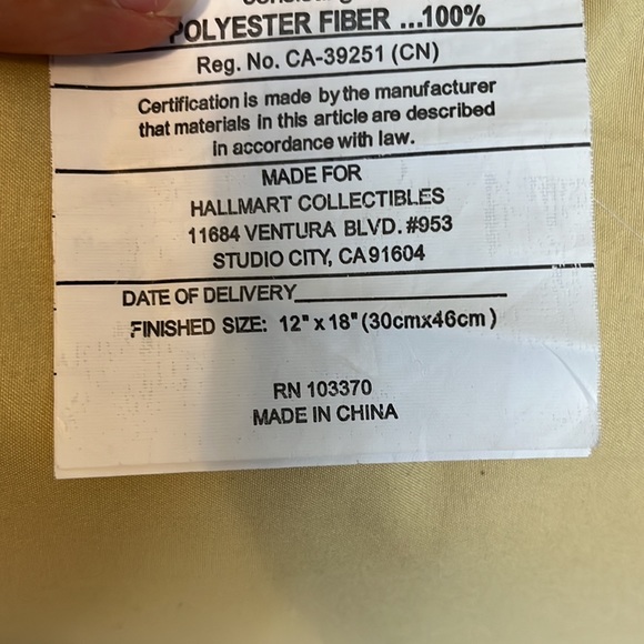 Accent pillow for bed or other area - Picture 6 of 7